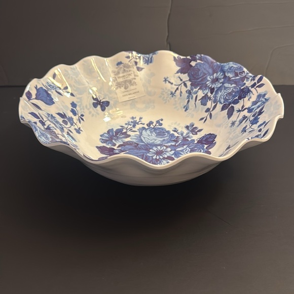 SHABBY CHIC Blue and White Floral Serving Bowl - 100% Melamine - Scalloped Edges - Picture 3 of 5